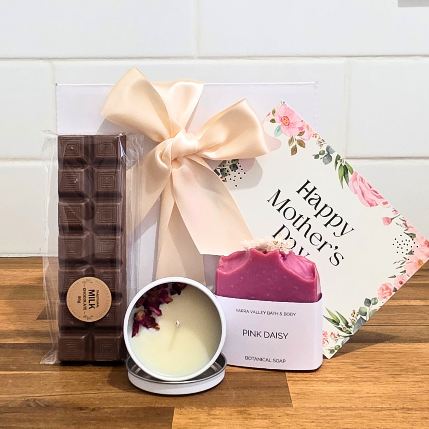Mothers Day gift box, yarra valley soap, soy wax candle, whistlers chocolates